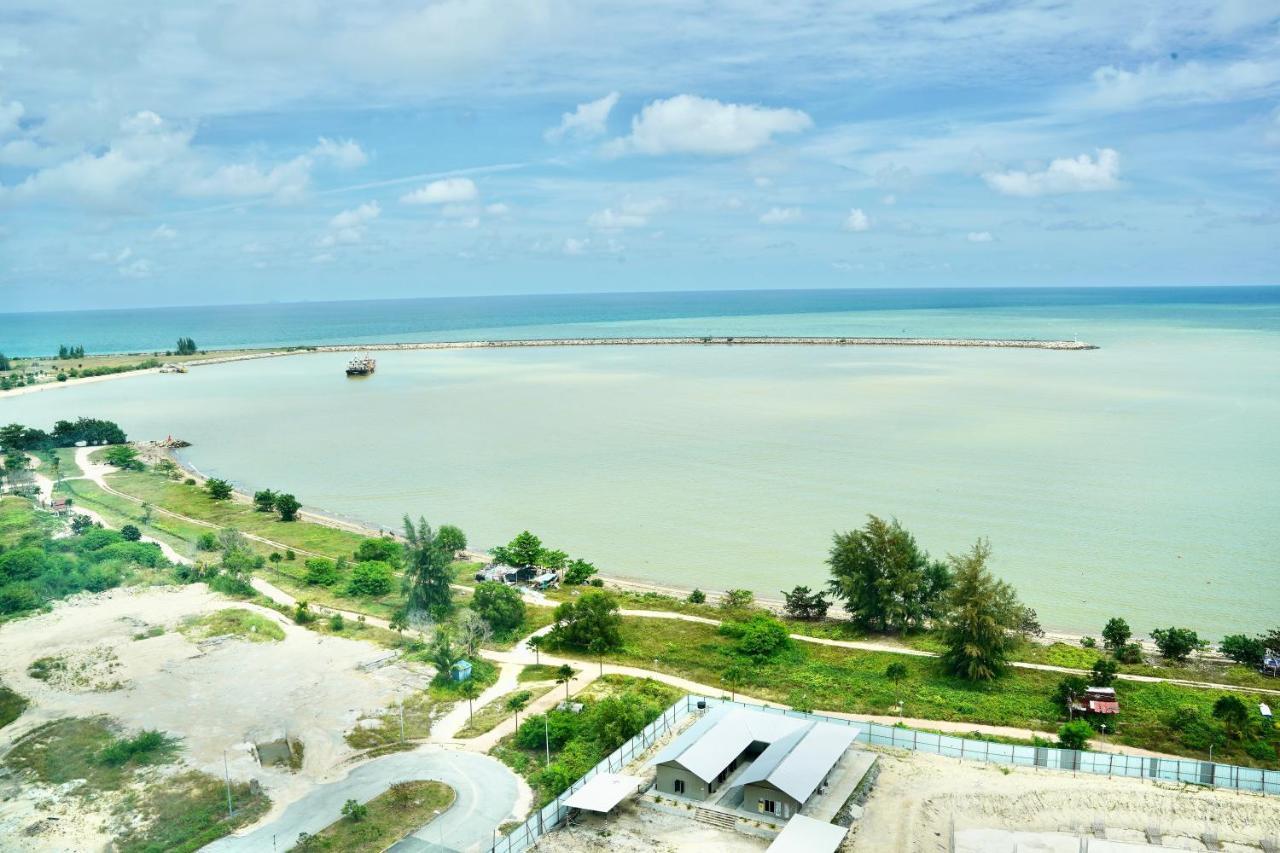 Casa Callisto Homestay - New Seaview With Pool 3Br Apartment Ladang Tanjung Kuala Terengganu Ngoại thất bức ảnh